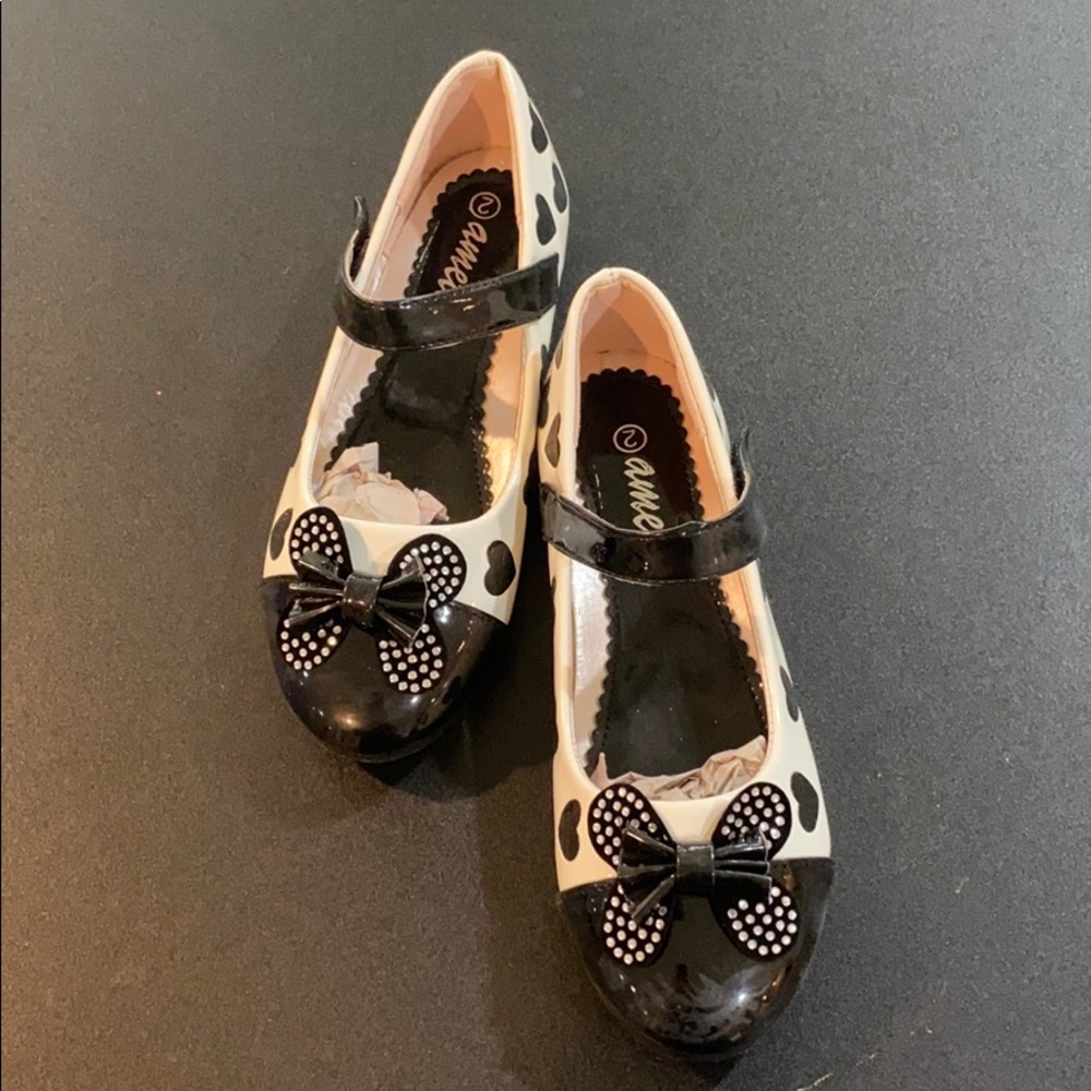 Ameta heart ballet flats size 2